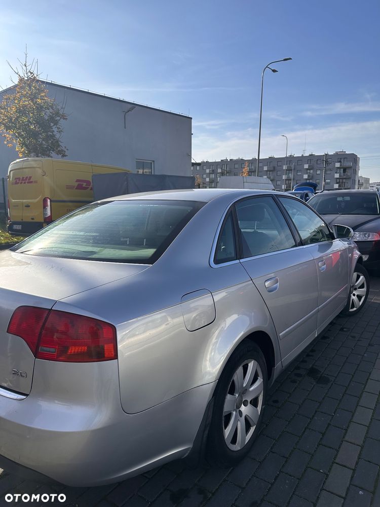 Audi A4 Limousine - 19