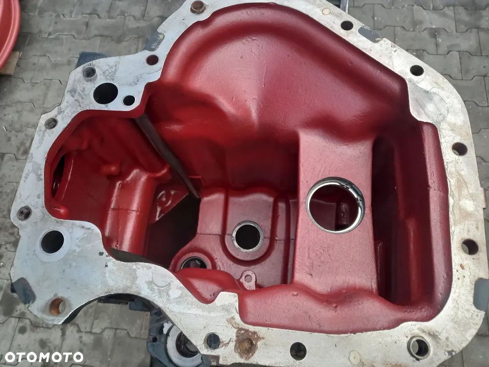Obudowa skrzyni biegów 304328A1 Case MX100C - 5