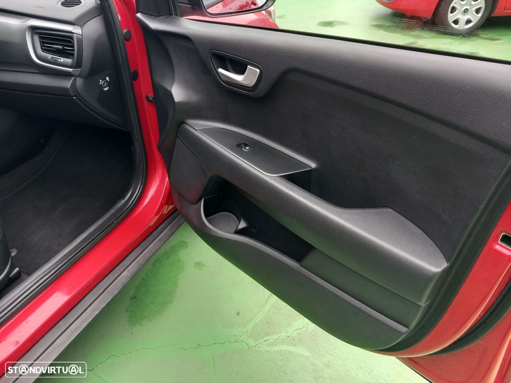 Kia Stonic 1.2 Dynamic - 10
