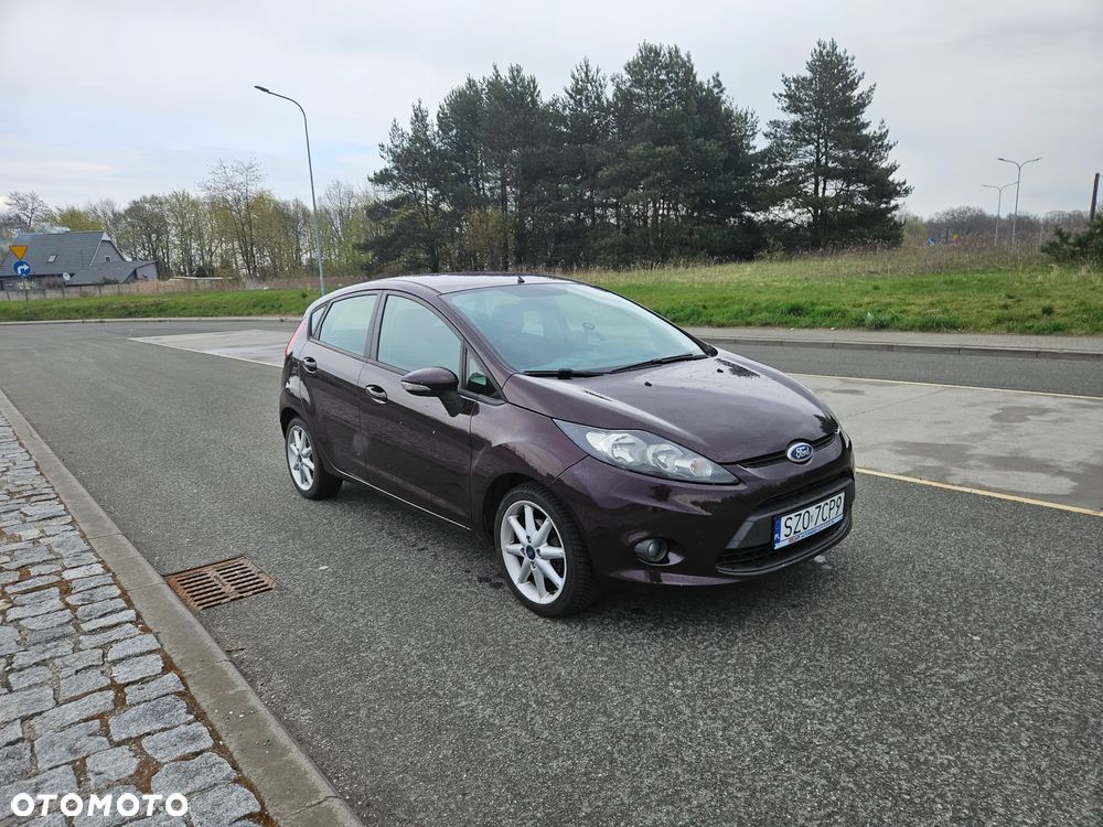 Ford Fiesta 1.25 Ghia - 9