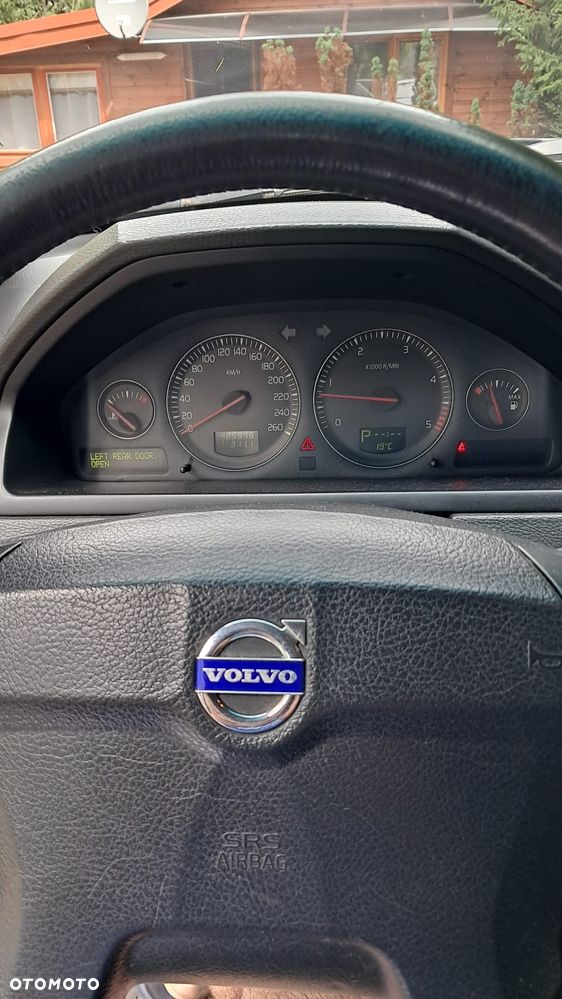 Volvo XC 90 2.4 D5 - 4