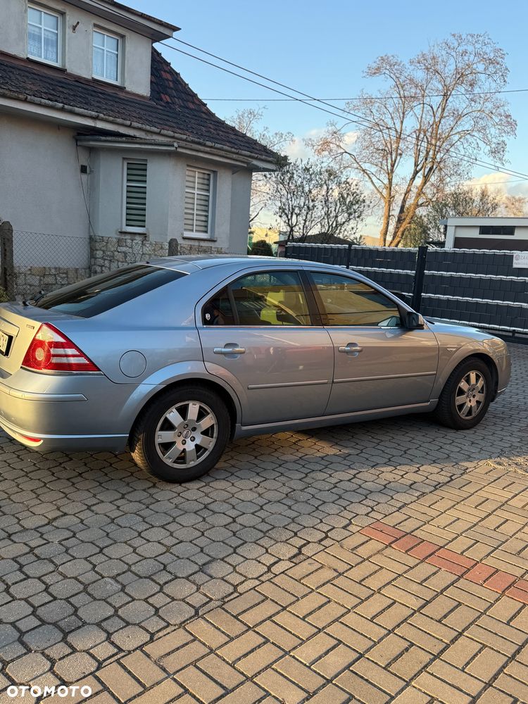 Ford Mondeo 2.2 TDCi Ghia X - 2
