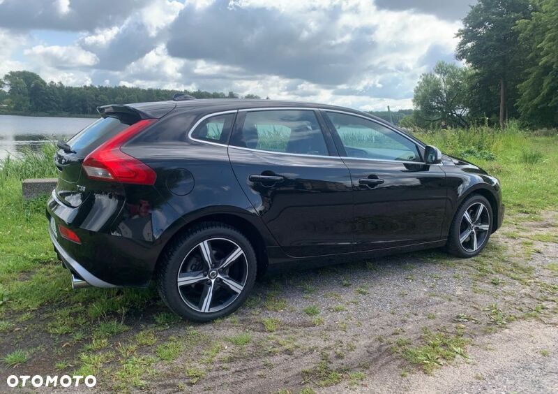 Volvo V40 T3 Drive-E Dynamic Edition - 1