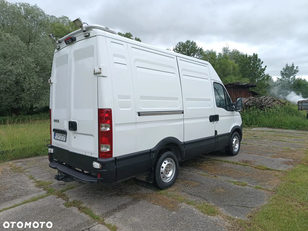 Iveco DAILY 35s13 L2H2 2.3 diesel 126kM, 2012 rok, WEBASTO, HAK, CAMERA COFANIA, ORGINALNY NIEWIELKI PRZEBIEG 176tyś. SPROWADZONY ZE SZWECJI! - 10