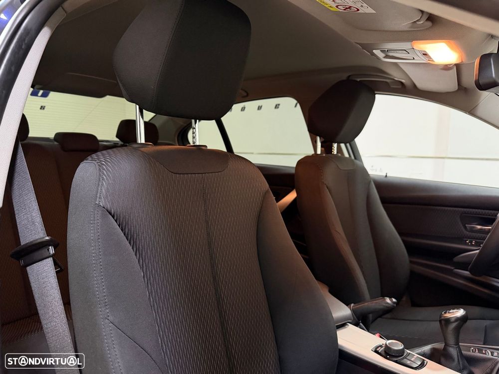 BMW 316 d Line Sport - 46