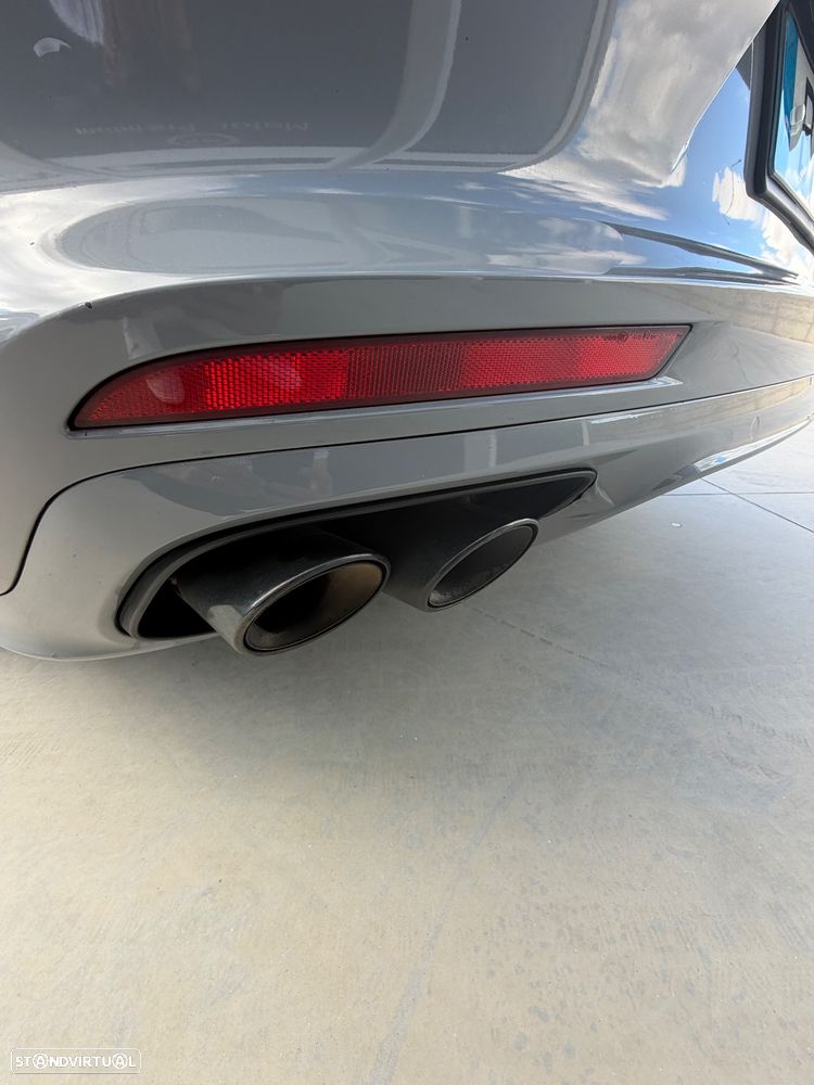 Porsche Panamera 4 E-Hybrid Platinum Edition com PDLS - 16