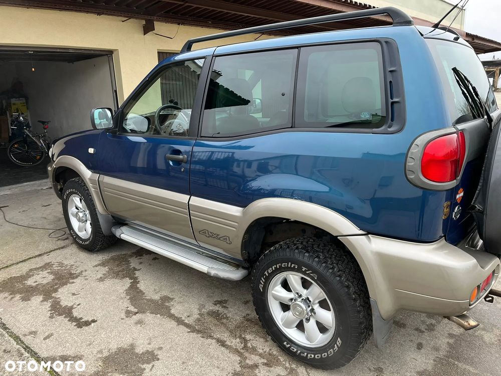 Nissan Terrano II 2.4 SE - 4