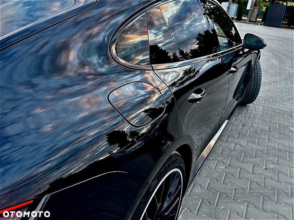 Porsche Panamera Turbo - 27