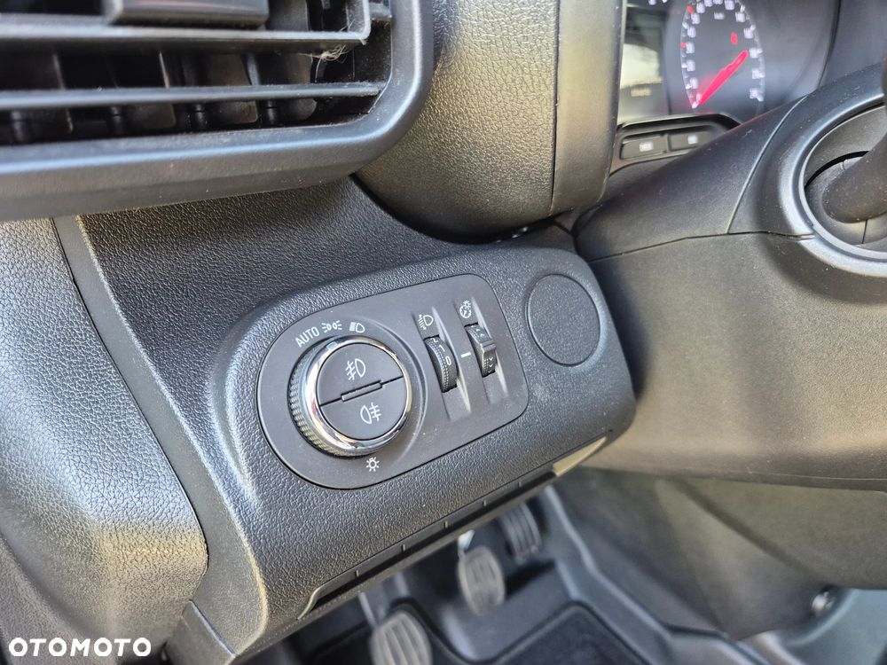 Opel Combo - 16