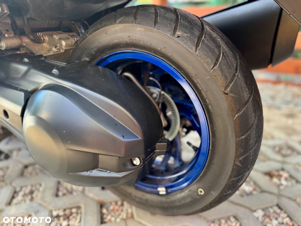 Suzuki Burgman - 19