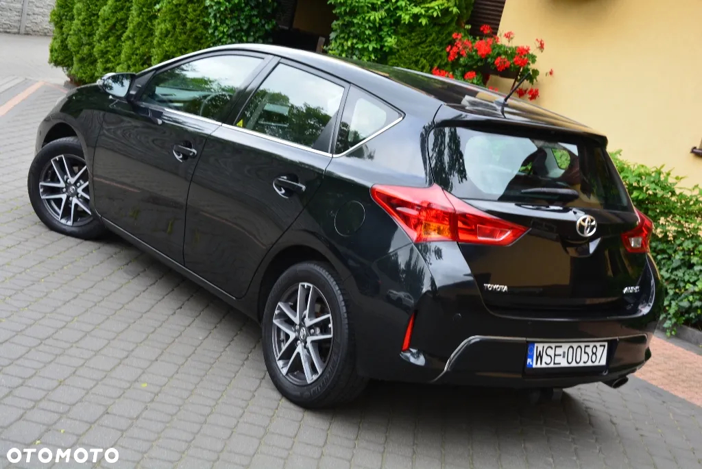 Toyota Auris 1.6 Valvematic Comfort - 2