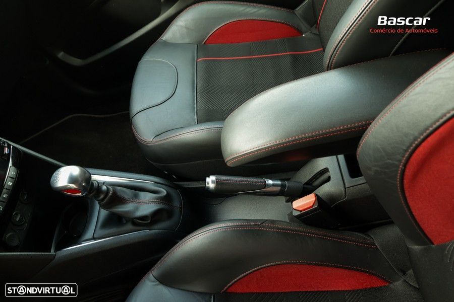 Peugeot 208 1.6 THP GTi - 17