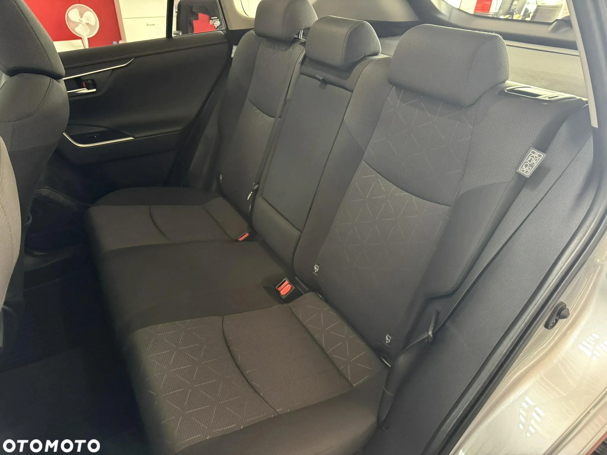 Toyota RAV4 2.5 Hybrid Comfort 4x2 - 13