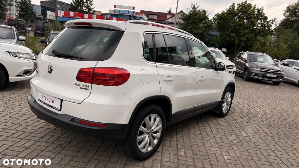 Volkswagen Tiguan 2.0 TDI 4Mot Perfectline R-Style DSG - 14