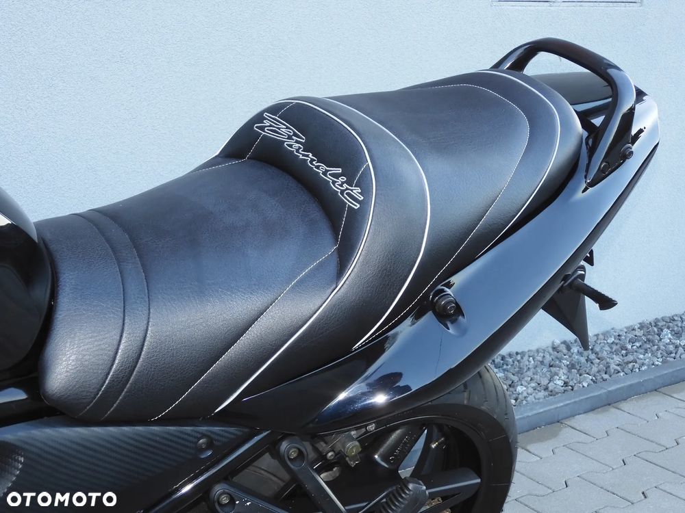 Suzuki Bandit - 30