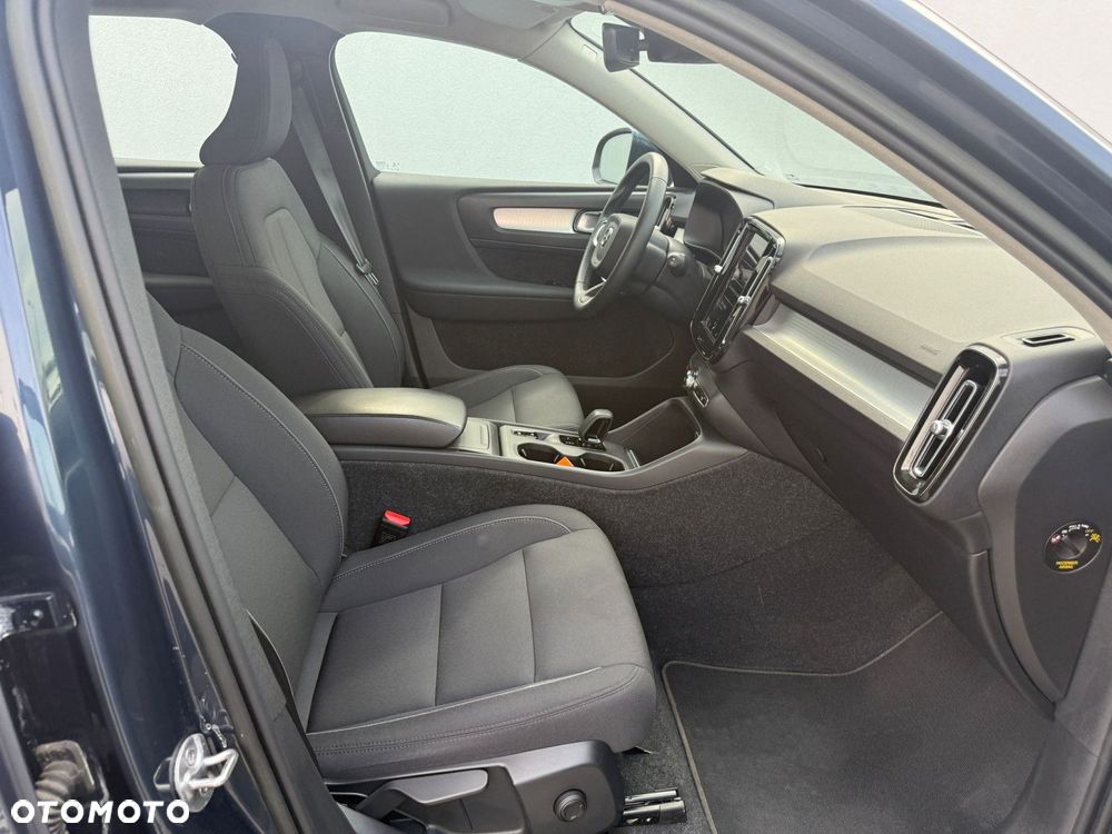 Volvo XC 40 - 24