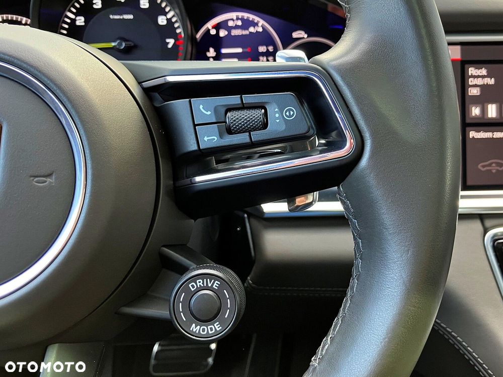 Porsche Panamera - 27