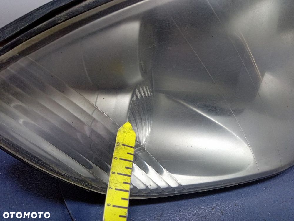 SSANGYONG RODIUS I REFLEKTOR PRAWY PRZÓD LAMPA PRZEDNIA - 6