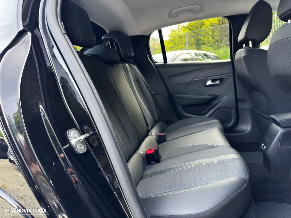 Peugeot e-208 Allure - 45