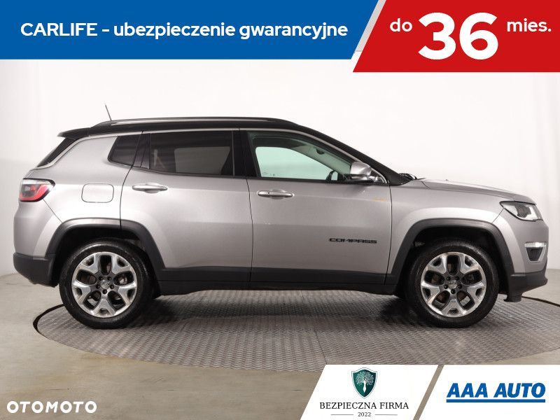 Jeep Compass - 8