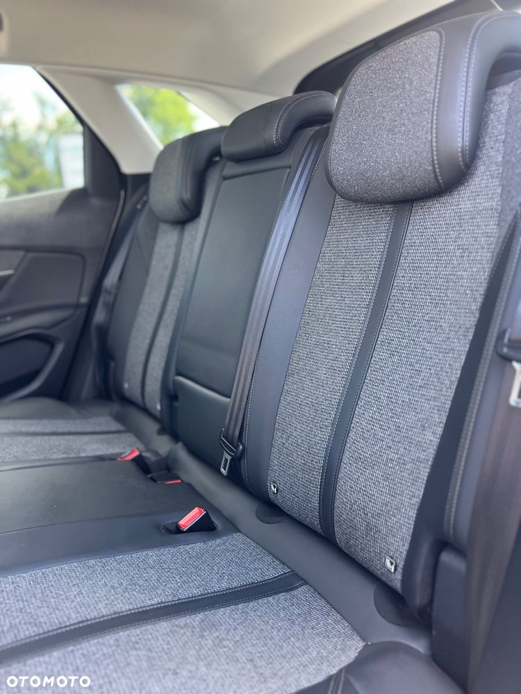 Peugeot 3008 BlueHDi 130 Stop & Start EAT8 Active - 15