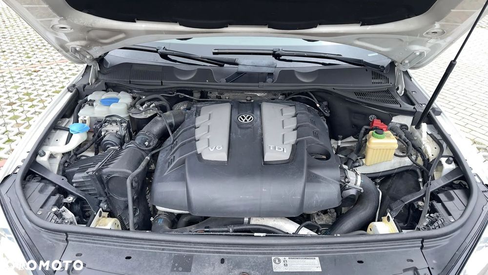 Volkswagen Touareg - 28