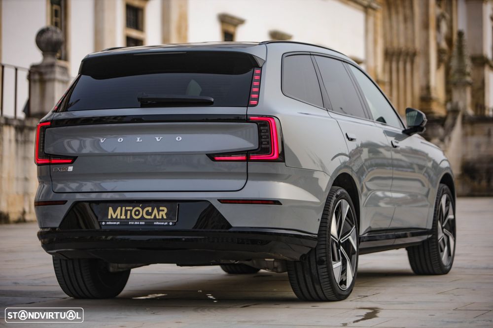 Volvo EX90 Twin Performance AWD Plus (7L) - 6