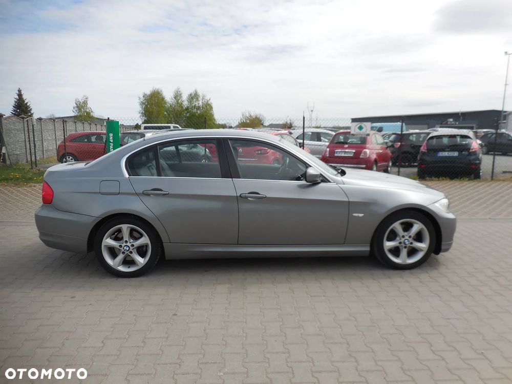 BMW Seria 3 318i Edition Exclusive - 7
