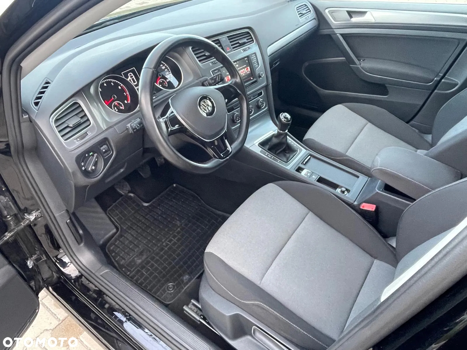 Volkswagen Golf 1.2 TSI BlueMotion Technology Comfortline - 10