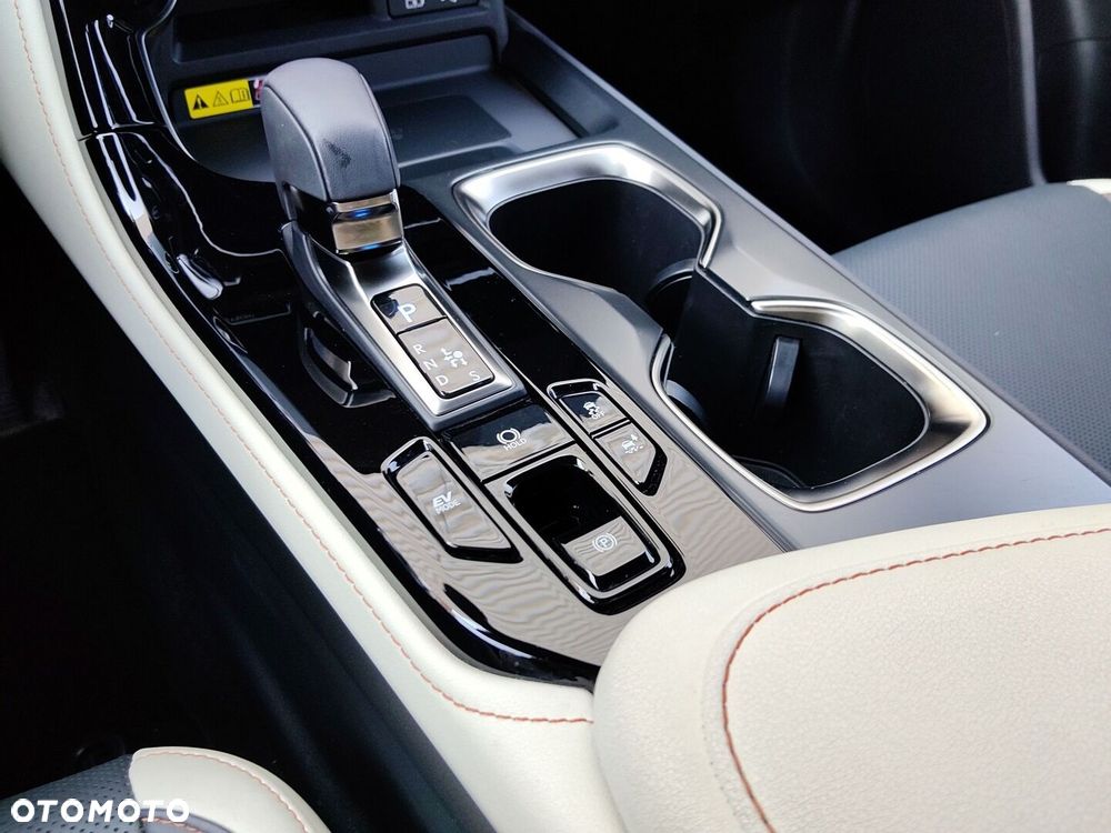 Lexus NX 350h Prestige AWD - 24
