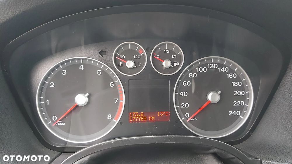 Ford Focus - 12