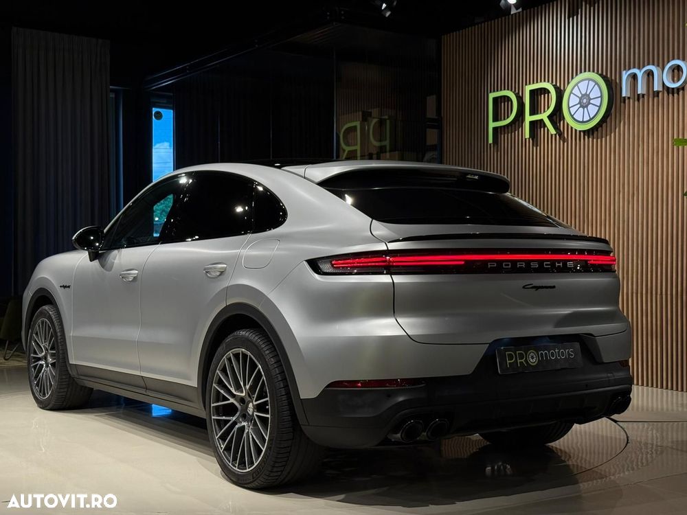 Porsche Cayenne Coupe - 8