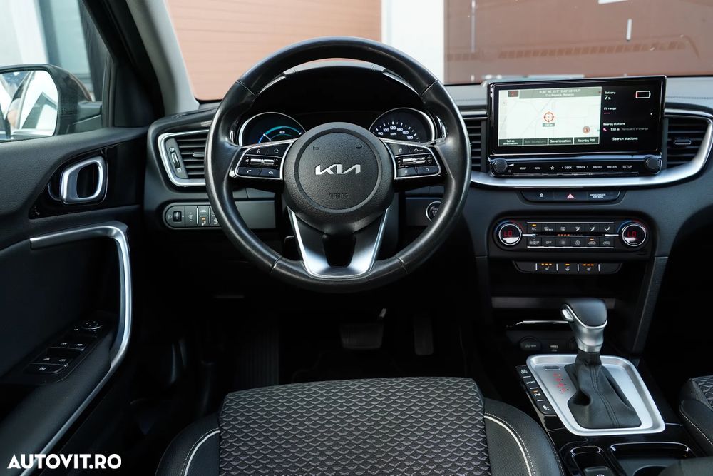 Kia XCeed - 11