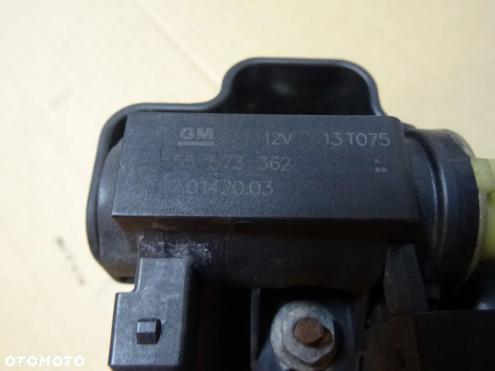 ELEKTROZAWÓR STERUJĄCY TURBINY 2,0 CDTI 1,7 OPEL INSIGNIA A ASTRA J MERIVA - 8