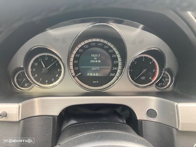 Mercedes-Benz E 250 CDi Avantgarde BE Auto. - 12