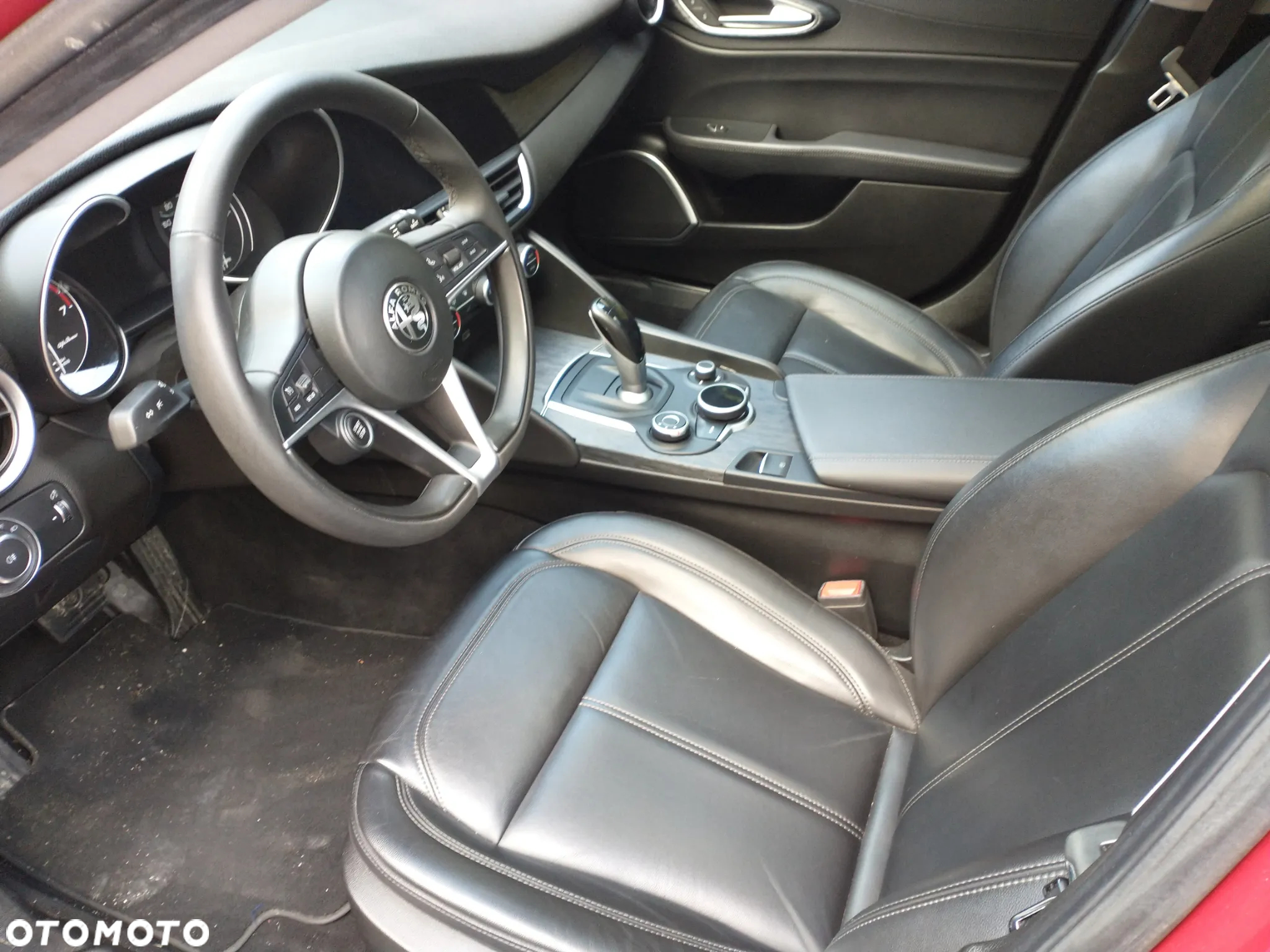 Alfa Romeo Giulia 2.0 Turbo 16V AT8-Q4 Ti - 7