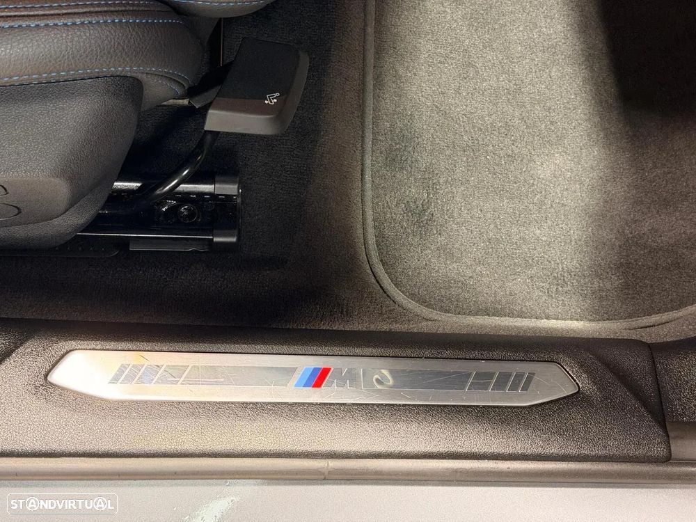 BMW 116 d Pack Desportivo M Auto - 11