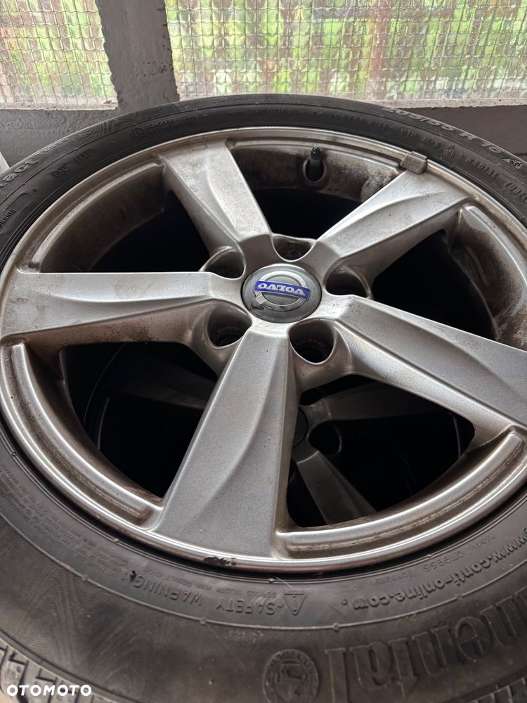 Volvo V40 Cross Country - 37