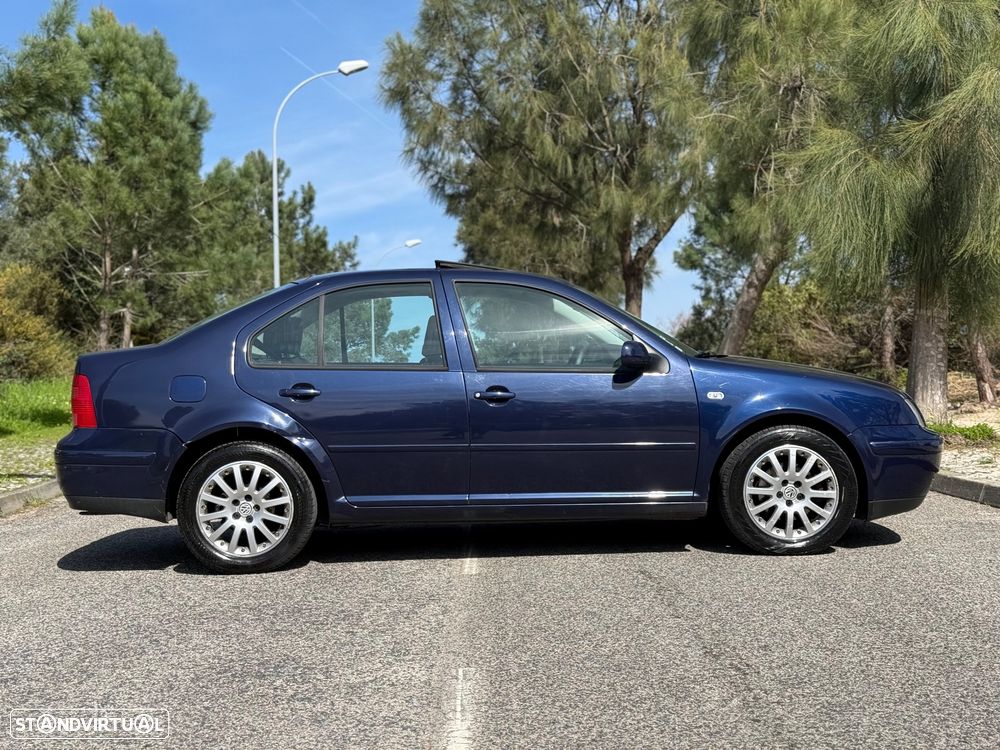 VW Bora 1.9 TDi Highline - 10