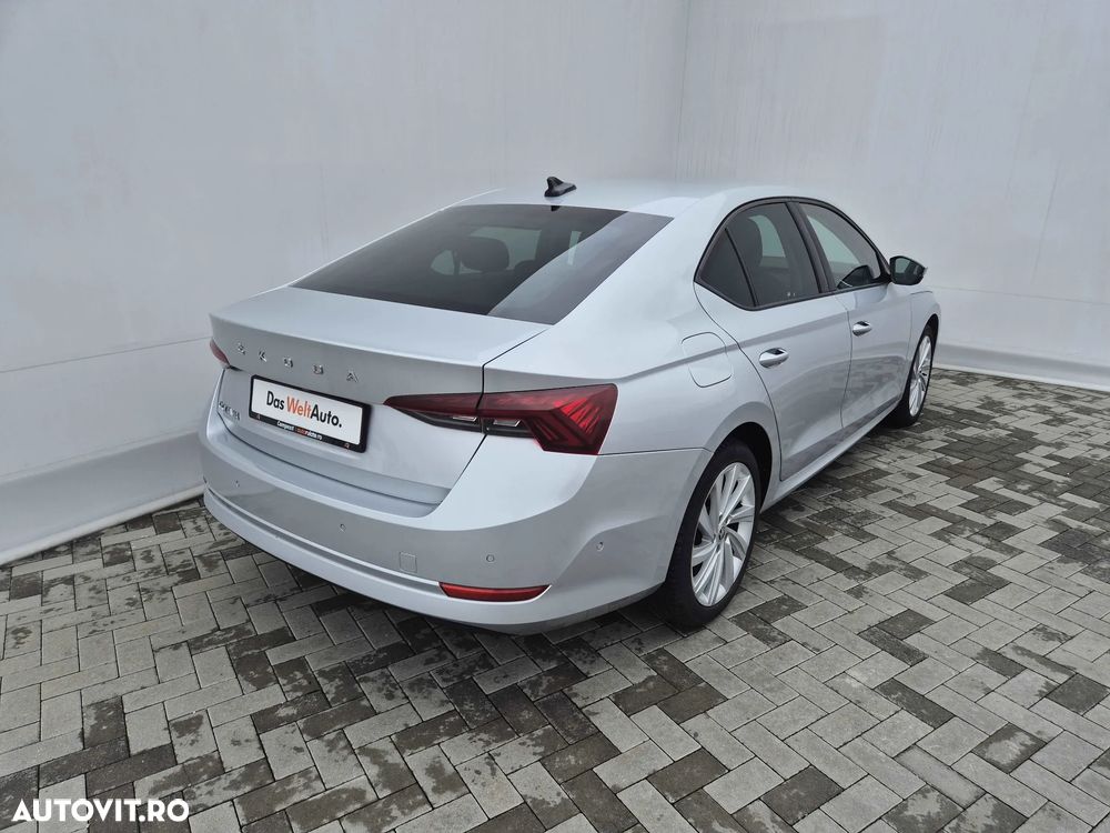 Skoda Octavia 2.0 TDI DSG 4X4 Style - 5