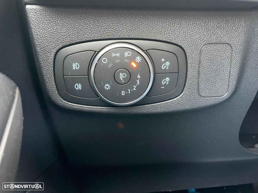 Ford Focus SW 1.5 TDCi EcoBlue ST-Line X - 15