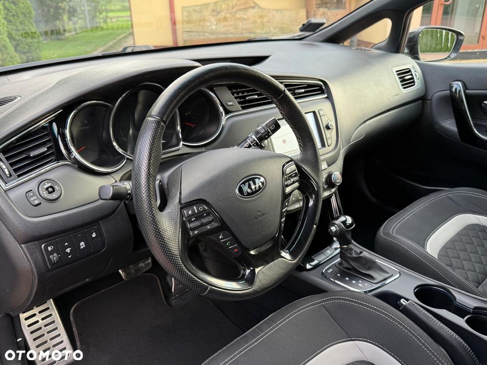 Kia Ceed 1.6 CRDi 136 DCT ISG GT Line - 12