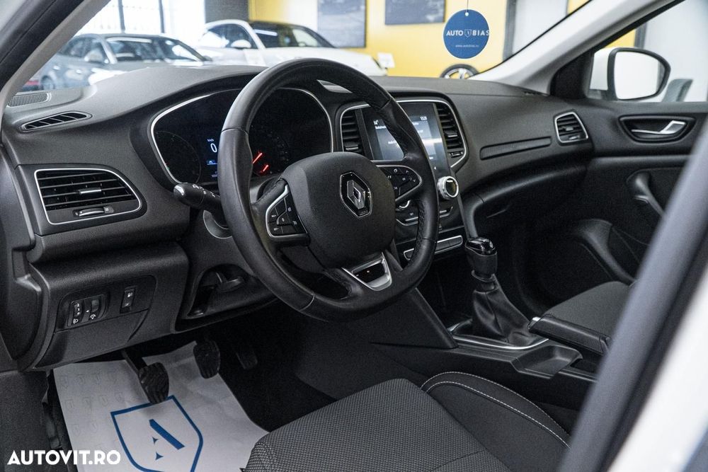 Renault Megane TCe GPF Intens - 6