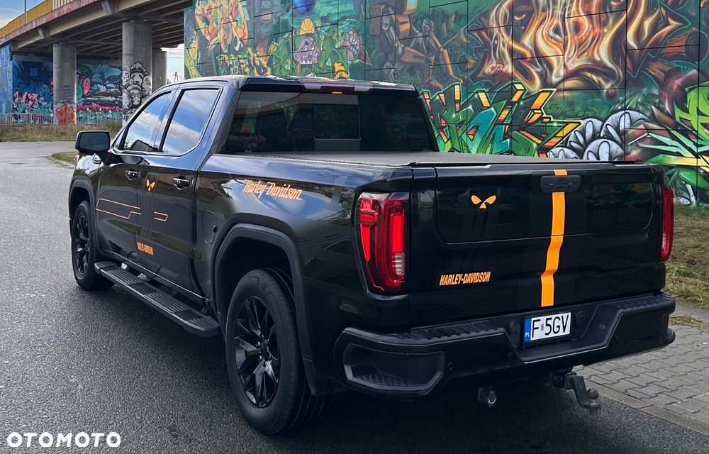 GMC Sierra - 25