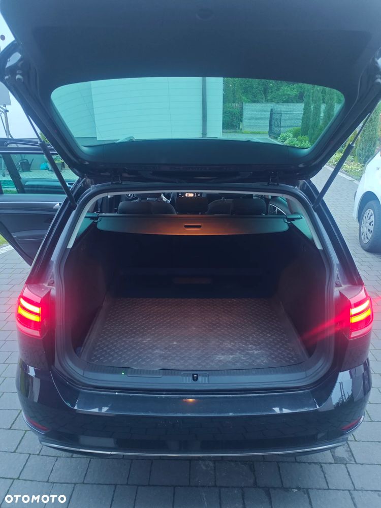 Volkswagen Golf 1.6 TDI SCR IQ.DRIVE - 9