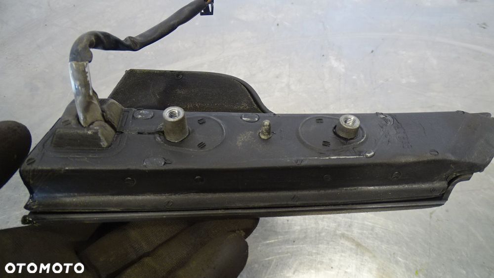 LUSTERKO LEWE ELEKTRYCZNE SEAT ALTEA XL 1.6 - 3