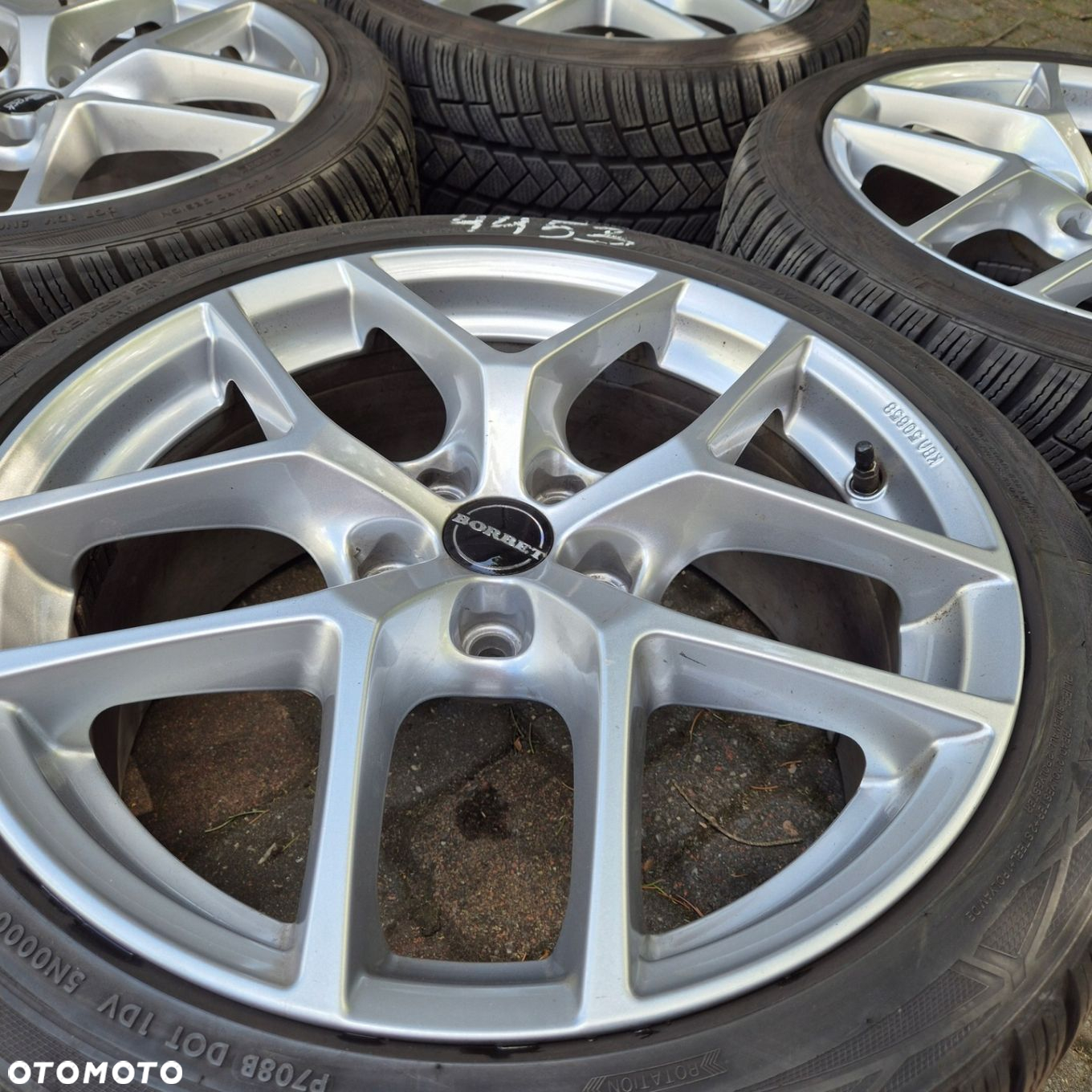ZIMA 225/40 R18 AUDI A3 A4 A6 TT VW GOLF OCTAVIA LEON OCTAVIA CADDY BMW F40 - 7