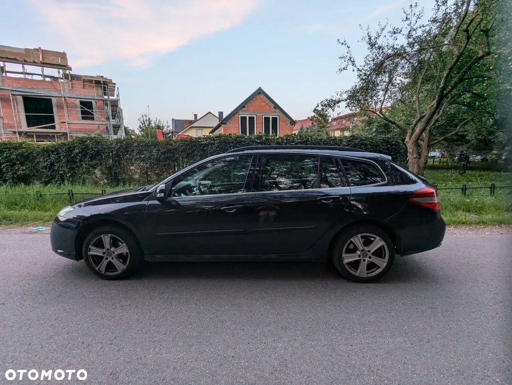 Renault Laguna 2.0 dCi Expression - 8