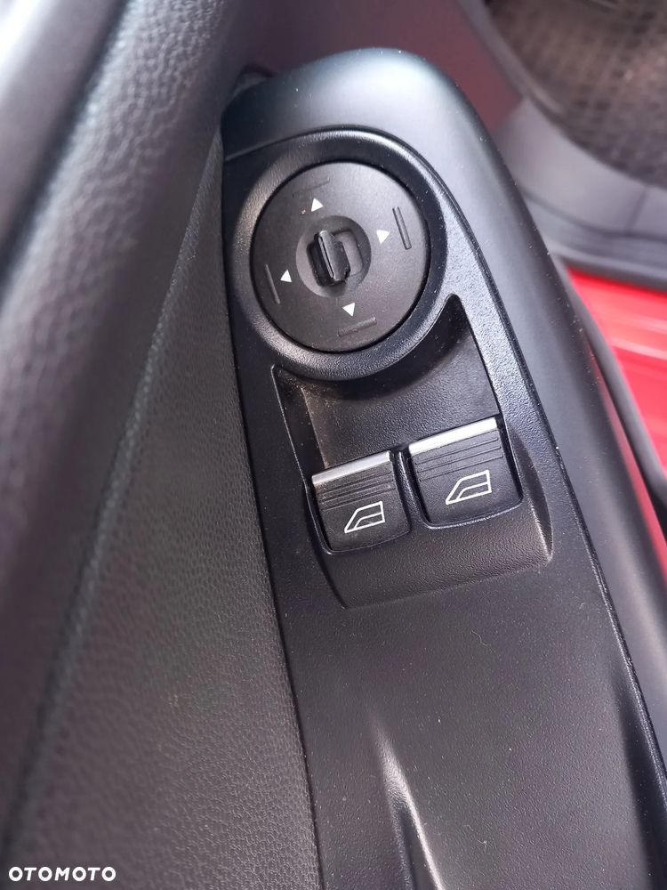 Ford Fiesta 1.6 EcoBoost ST - 26