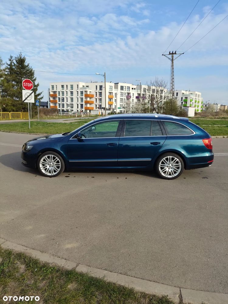 Skoda Superb 2.0 TDI Elegance - 14